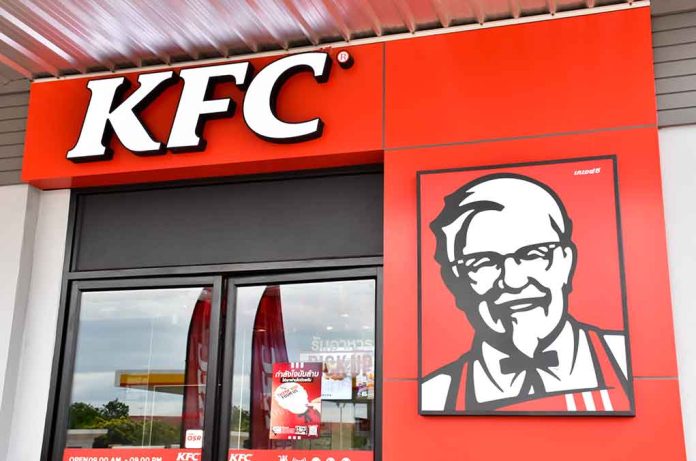 KFC Worker Courageously Rescues Kidnapping Victim
