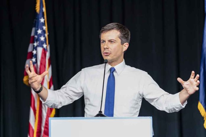 Buttigieg Blamed Air Traffic Halt on Glitch