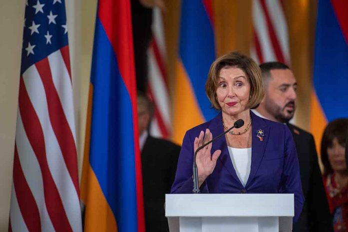 'PELOSI' Act to Prevent Investments by Congress