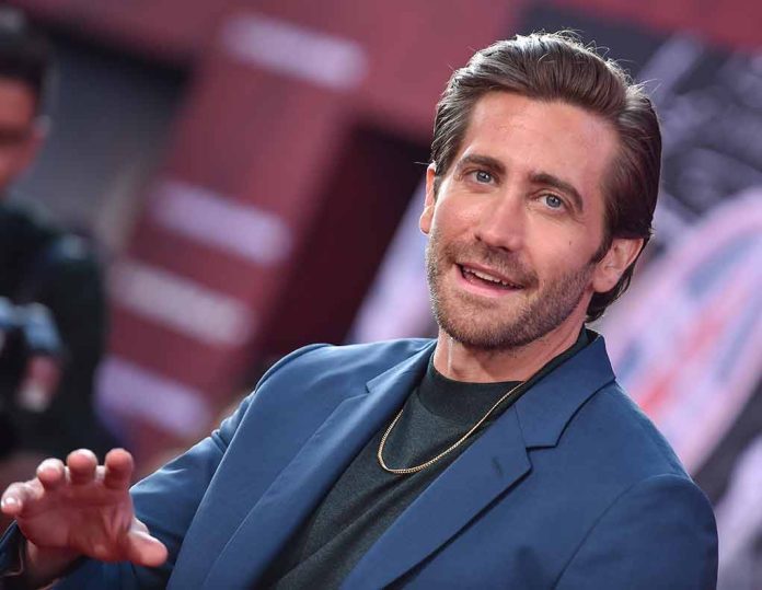 Jake Gyllenhaal Told Not To Memorize Any Lines for ‘The Covenant’