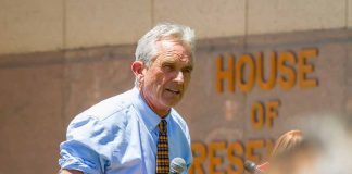 RFK Jr. Rips Democrat Party Over Bank Bailouts