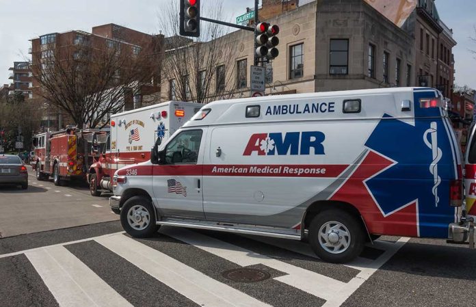 Washington,,Dc,-,March,30,,2017:,Private,Ambulance,,Fire,Department Boy's 911 Call Goes Viral After Getting Bitten By Alligator